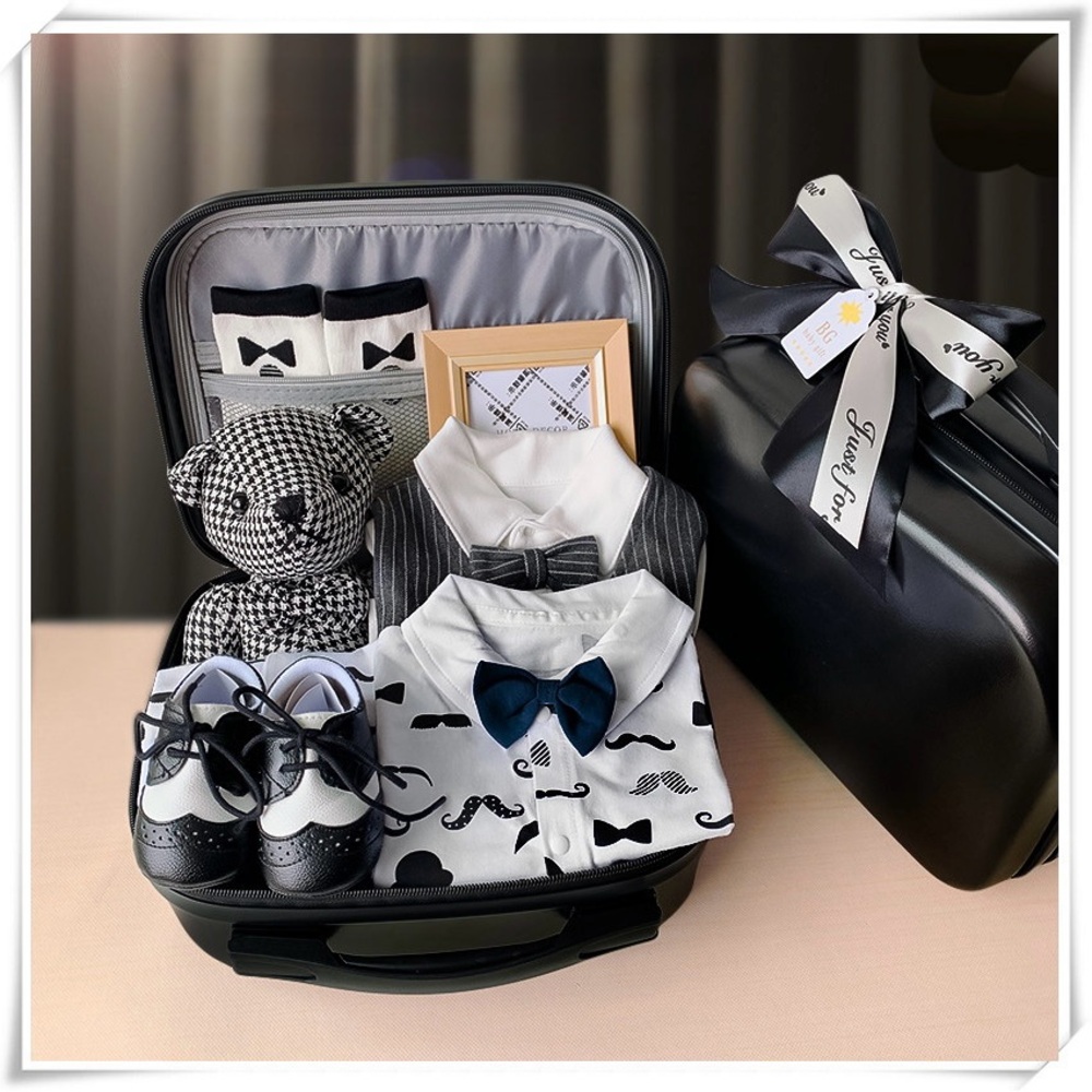 Stylish Baby Gift Set with Suitcase 100% Cotton